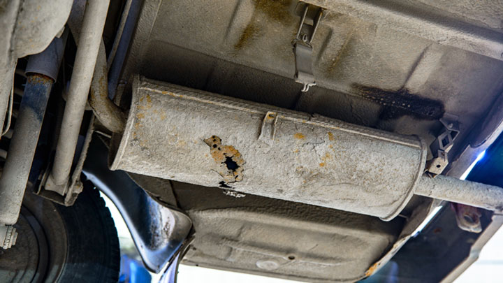 How To Fix A Hole In The Exhaust Pipe Of Your Vehicle