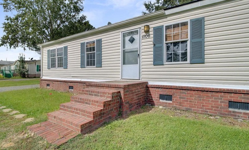 What to Put Around the Bottom of a Shed